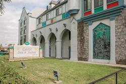 Castle Inn and Suites