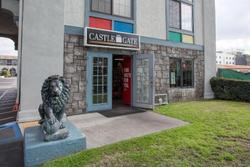 Castle Inn and Suites