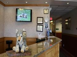 Gray Wolf Inn & Suites