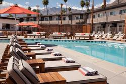 V Palm Springs