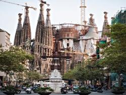 Eric Vokel Boutique Apart Sagrada Familia Suites