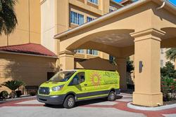 La Quinta Inn & Suites Houston Bush Airport