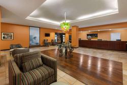 La Quinta Inn & Suites by Wyndham Medical Ctr NW