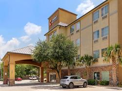 Comfort Inn & Suites Near Six Flags&Medical Center