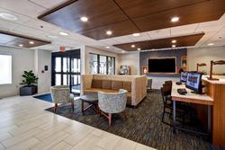 Holiday Inn Express Newport North - Middletown
