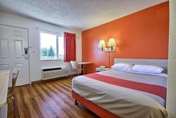 Motel 6 Fresno Blackstone
