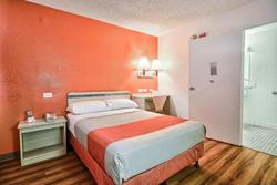 Motel 6 Fresno Blackstone