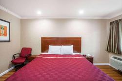 Travelodge by Wyndham Ontario