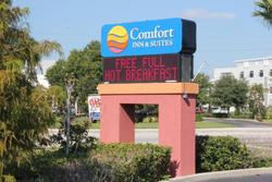 Comfort Inn & Suites Northeast - Gateway