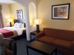 Comfort Inn & Suites Northeast - Gateway