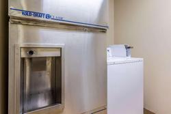 Econo Lodge Inn & Suites Evansville