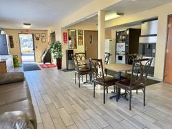Econo Lodge Lansing - Leavenworth