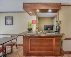 Econo Lodge Hermitage