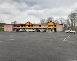Econo Lodge Coliseum