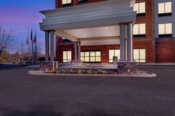 Comfort Suites