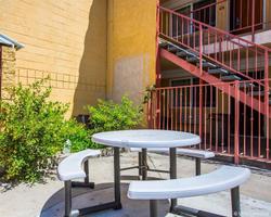 Rodeway Inn At Civic Center