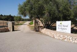 Hotel Rural Es Riquers