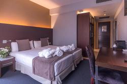 Madanis Hotel