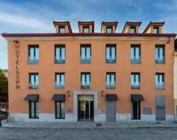 Hotel AR Isabel De Farnesio