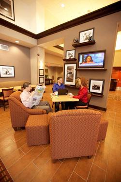 Hampton Inn & Suites Seattle Kent, WA