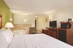 Hampton Inn & Suites Greenfield