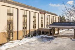 Four Points by Sheraton Chicago Westchester Oak