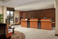 DoubleTree by Hilton Hotel Sterling Dulles