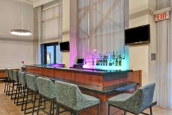 Hampton Inn & Suites Newark-Harrison-Riverwalk