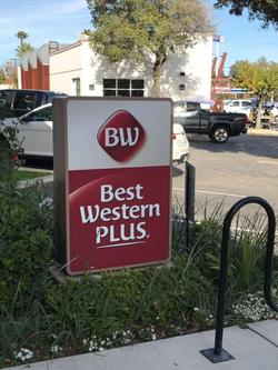 Best Western Plus Black Oak