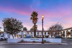 Best Western Plus Executive Suites