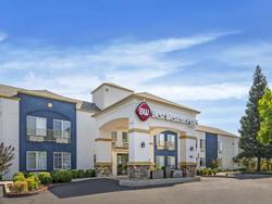 Best Western Plus Twin View Inn & Suites