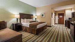 Best Western Plus Chain Of Lakes Inn & Suites