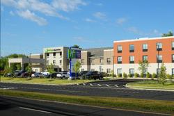 Holiday Inn Express & Suites Williamstown