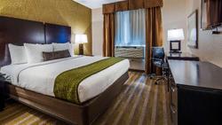 Best Western Plus Plaza Hotel