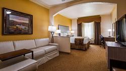 Best Western Plus Crown Colony Inn & Suites