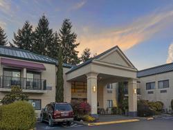 Best Western Plus Plaza By The Green