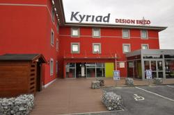 KYRIAD Design ENZO REIMS - Tinqueux