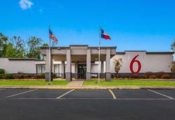 Motel 6 Henderson Tx