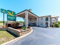 Quality Inn Three Rivers