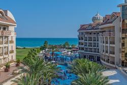 Kirman Belazur Resort & Spa