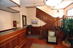 Lahaina Inn