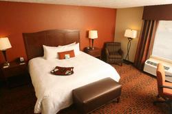 Hampton Inn & Suites Fargo Medical Center