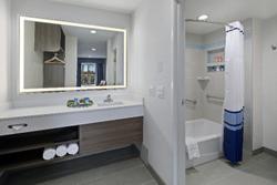 Tropicana Inn & Suites