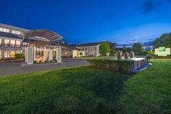 Holiday Inn Cape Cod-Hyannis