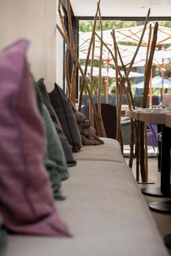 Font Mourier Hotel