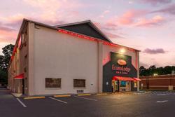 Econo Lodge Inn & Suites I-64 & US 13 Airport