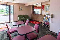Econo Lodge Lincoln Municipal Airport