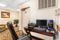Quality Inn & Suites Marion