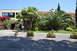 Isola Hotel