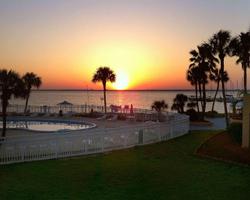 Quality Inn&Suites On The Bay Near Pensacola Beach